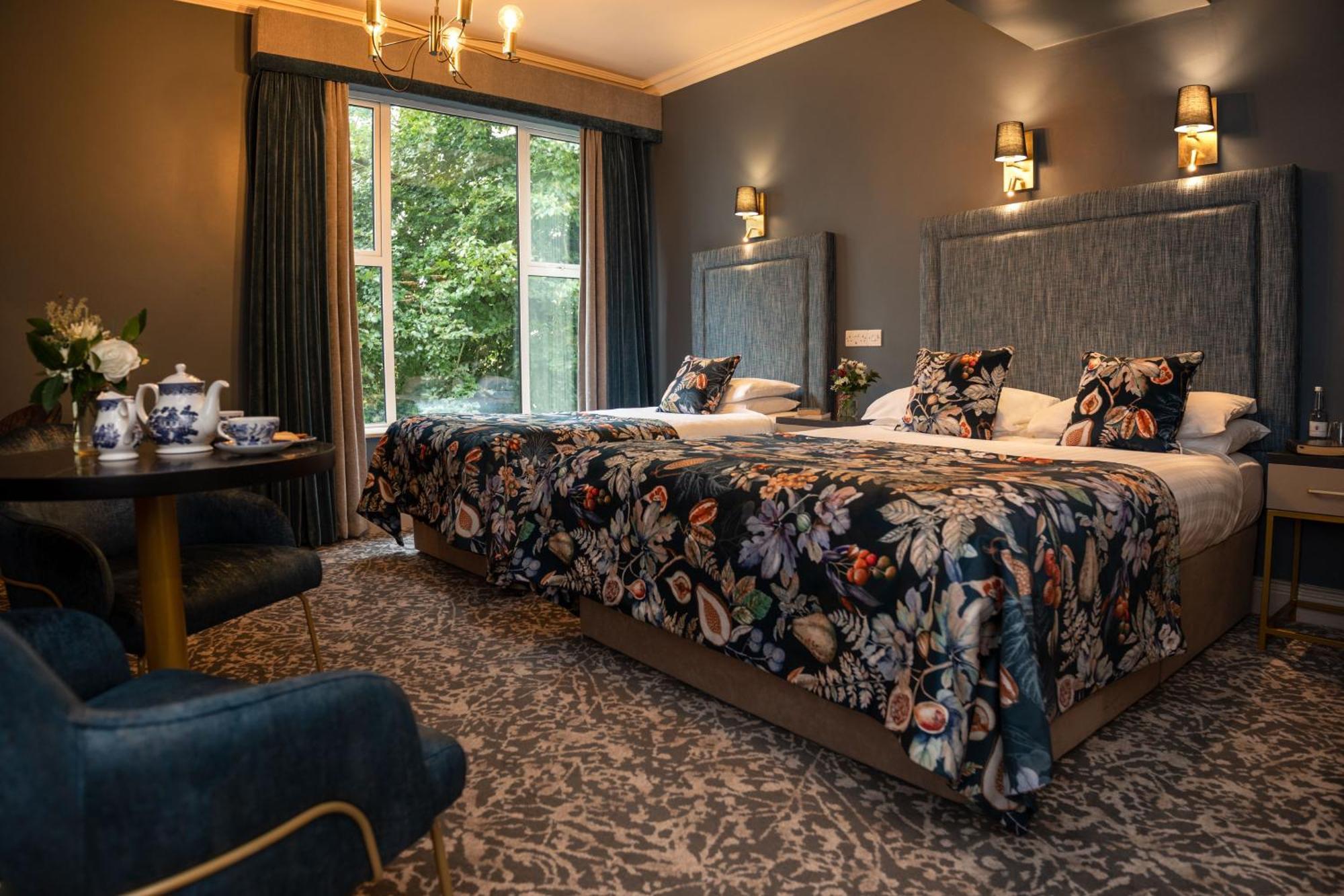 Falls Hotel & Spa Енністімон Екстер'єр фото