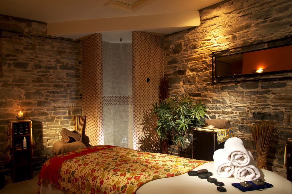 Falls Hotel & Spa Енністімон Екстер'єр фото